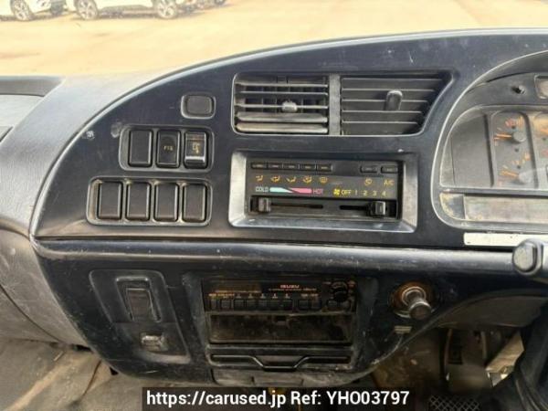 Used 2002 MT isuzu forward FRR35C3S Image[20]