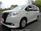 Toyota Noah ZWR80G