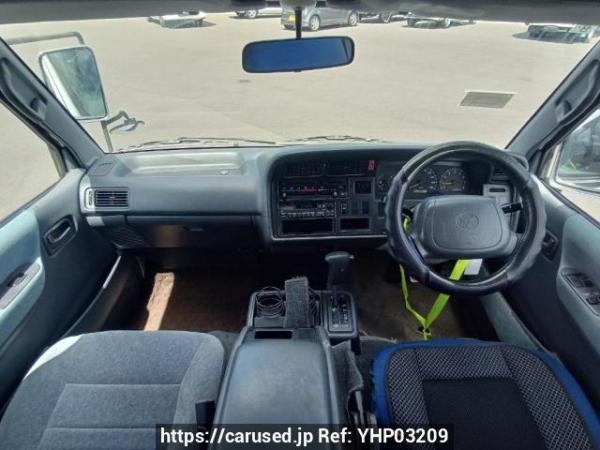 Used 2003 AT toyota regiusace-van TRH112V Image[15]