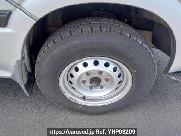 Used 2003 AT toyota regiusace-van TRH112V Image[24]