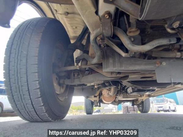 Used 2003 AT toyota regiusace-van TRH112V Image[28]