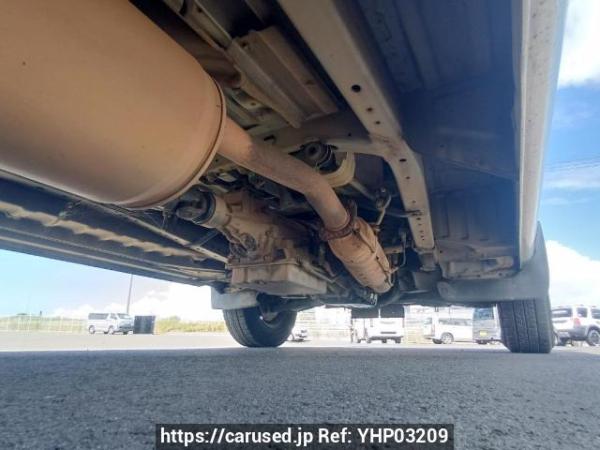 Used 2003 AT toyota regiusace-van TRH112V Image[31]