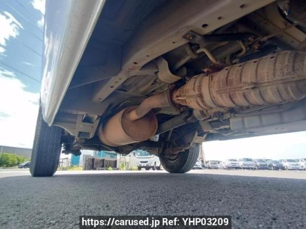 Used 2003 AT toyota regiusace-van TRH112V Image[32]