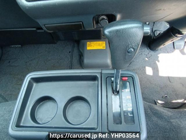 Used 2003 AT toyota regiusace-van TRH112V Image[19]