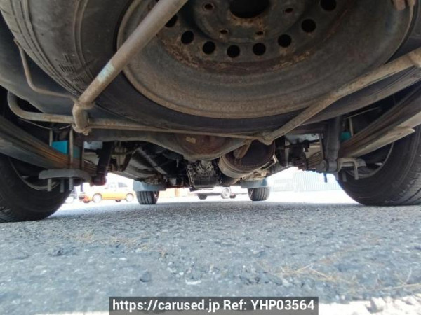 Used 2003 AT toyota regiusace-van TRH112V Image[36]