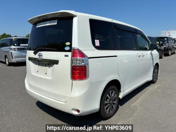 Used 2007 AT toyota noah ZRR70G Image[5]