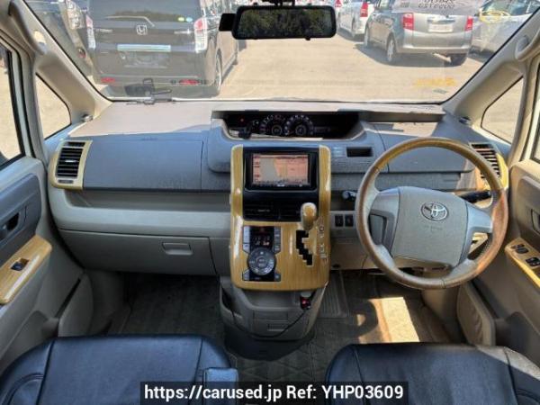 Used 2007 AT toyota noah ZRR70G Image[15]