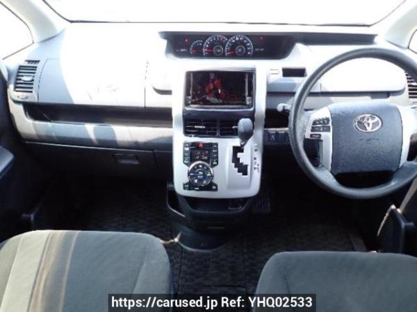 Used 2010 AT toyota noah ZRR70G Image[15]