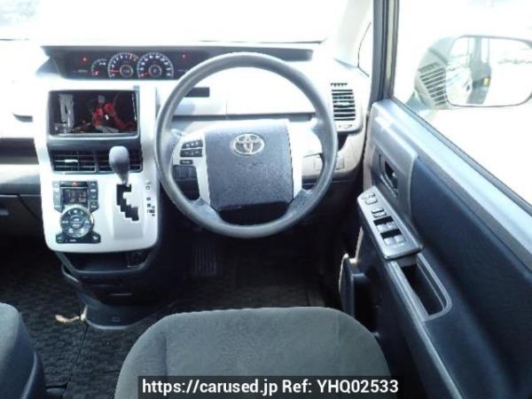 Used 2010 AT toyota noah ZRR70G Image[17]