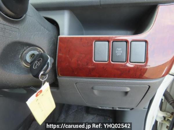 Used 2007 AT toyota noah ZRR70W Image[27]