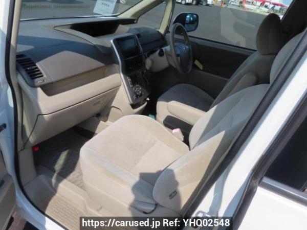 Used 2007 AT toyota noah ZRR70G Image[12]