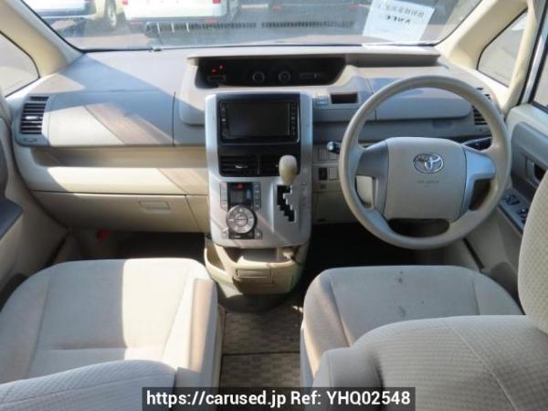 Used 2007 AT toyota noah ZRR70G Image[17]