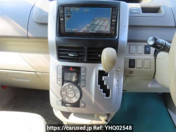 Used 2007 AT toyota noah ZRR70G Image[19]