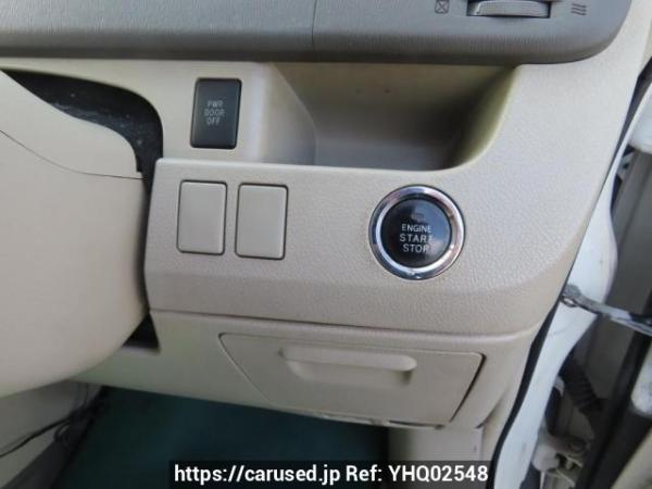 Used 2007 AT toyota noah ZRR70G Image[26]