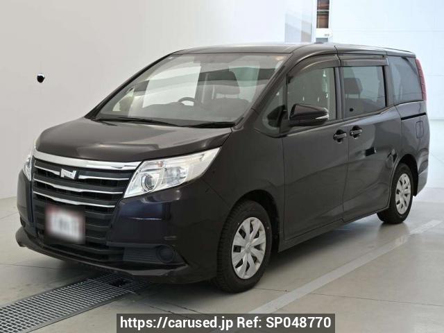 Used Toyota Noah 2017 for sale - Japanese Used Cars Carused.jp