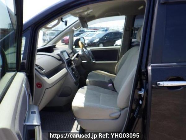 Used 2009 AT toyota noah ZRR70W Image[12]