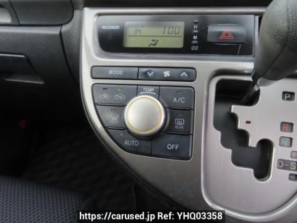 Used 2005 AT toyota wish ZNE10G Image[22]