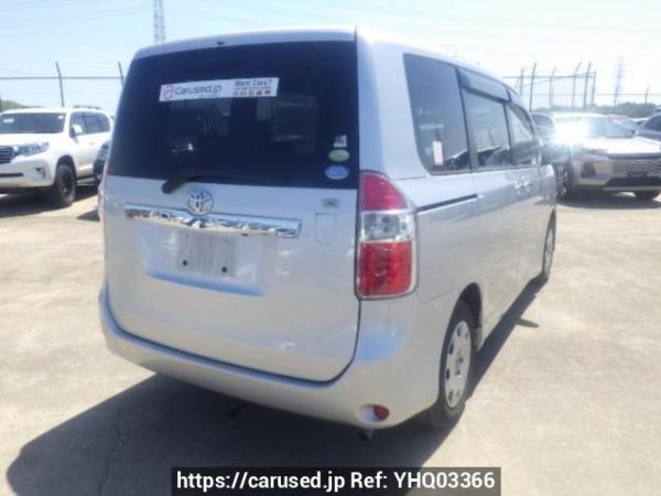 Used 2010 AT toyota noah ZRR70G Image[6]
