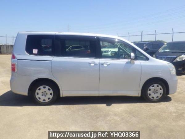 Used 2010 AT toyota noah ZRR70G Image[7]