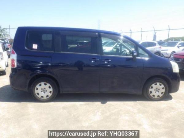 Used 2007 AT toyota noah ZRR70G Image[7]