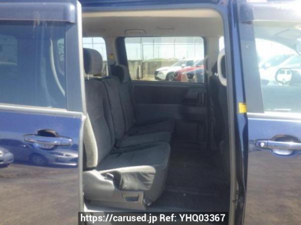Used 2007 AT toyota noah ZRR70G Image[13]
