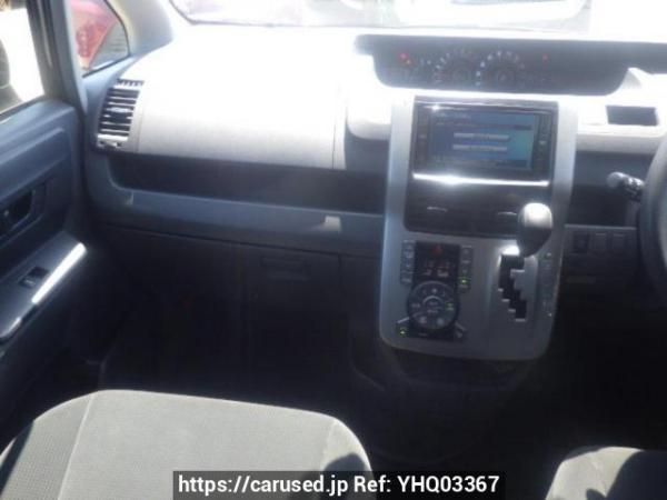 Used 2007 AT toyota noah ZRR70G Image[17]