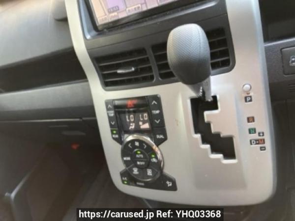Used 2010 AT toyota noah ZRR70G Image[22]