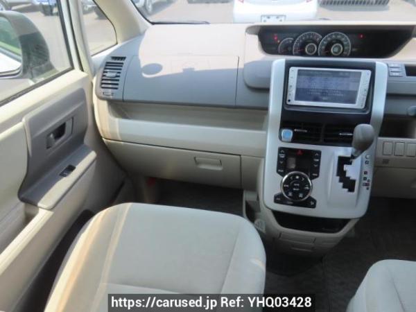 Used 2013 AT toyota noah ZRR70G Image[18]