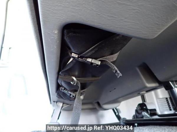 Used 2007 AT toyota regiusace-van TRH200V Image[44]