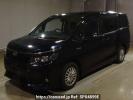 Toyota Voxy ZWR80G