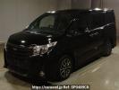 Toyota Noah ZRR80W