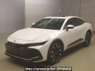 Toyota Crown Crossover TZSH35