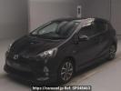Toyota Aqua NHP10