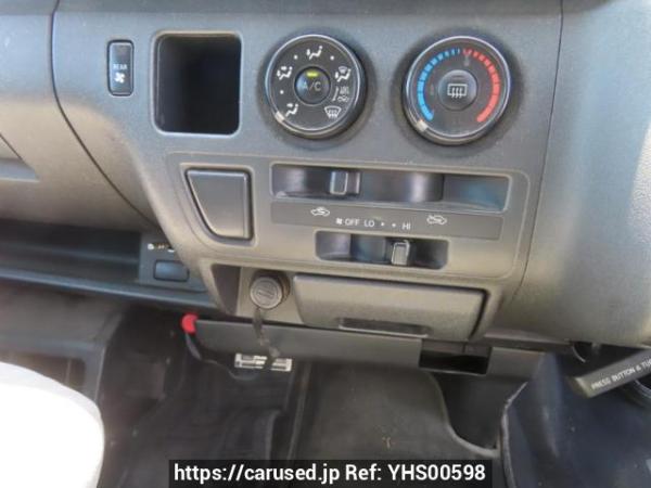 Used 2006 AT toyota hiace-van KDH200V Image[27]