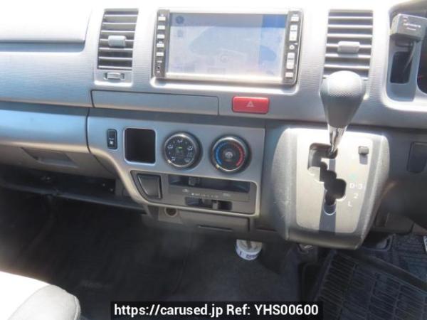 Used 2004 AT toyota hiace-van KDH205V Image[24]