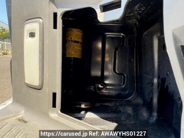 Used 2005 AT toyota hiace-van KDH205V Image[43]