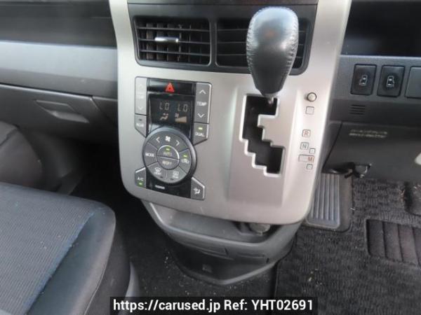 Used 2009 AT toyota voxy ZRR70W Image[23]