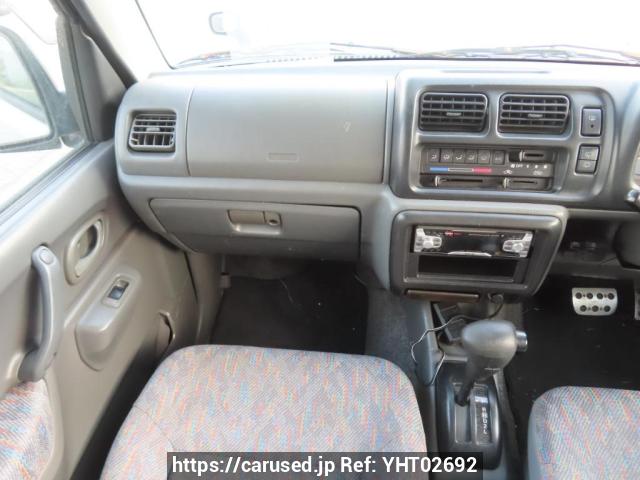 2000 Suzuki Jimny JDM car for sale — photo 17 of 25