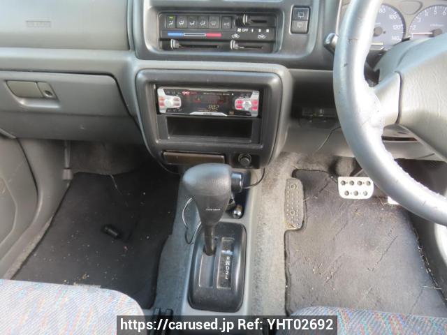 2000 Suzuki Jimny JDM car for sale — photo 18 of 25