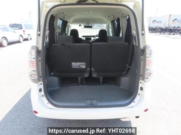 Used 2007 AT toyota voxy ZRR70G Image[8]