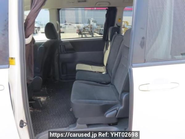 Used 2007 AT toyota voxy ZRR70G Image[18]