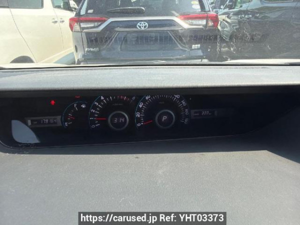Used 2007 AT toyota voxy ZRR70G Image[12]