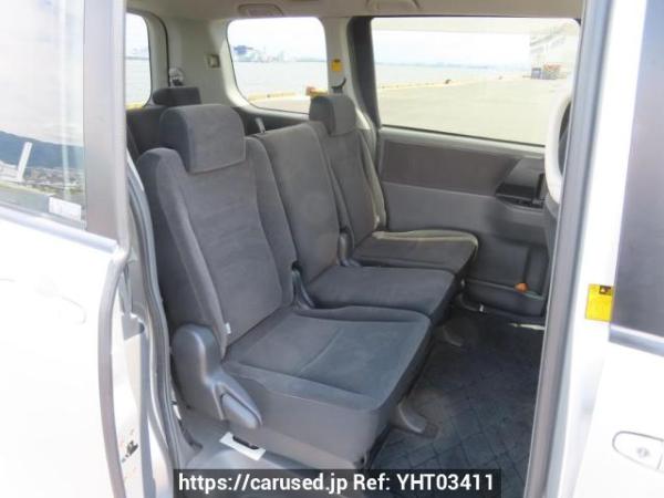 Used 2007 AT toyota noah ZRR70G Image[17]