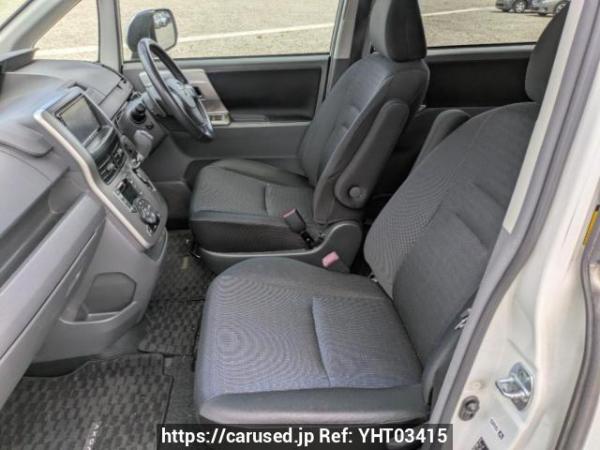 Used 2009 AT toyota voxy ZRR70W Image[10]