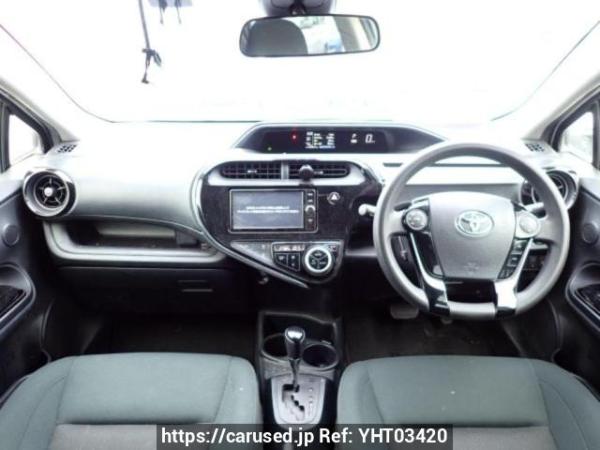 Used 2018 AT toyota aqua NHP10 Image[16]