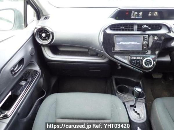 Used 2018 AT toyota aqua NHP10 Image[17]