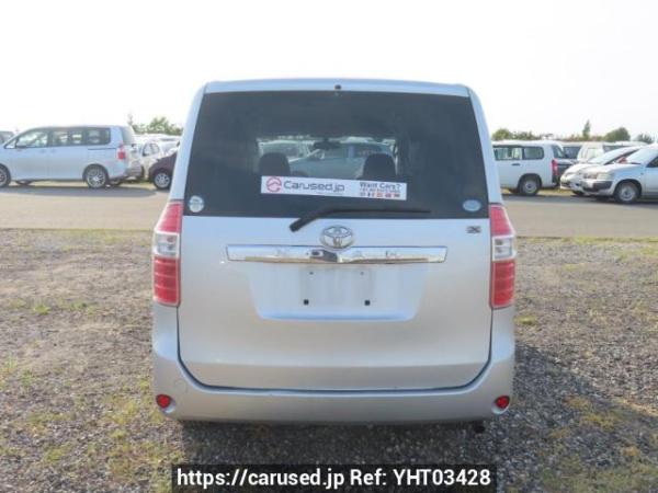 Used 2010 AT toyota noah ZRR70G Image[5]