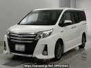 Toyota Noah ZWR80W