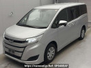 Toyota Noah ZRR85G