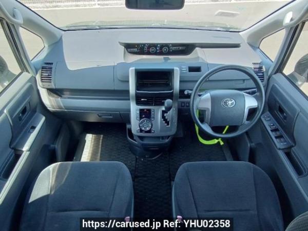 Used 2008 AT toyota noah ZRR70G Image[17]